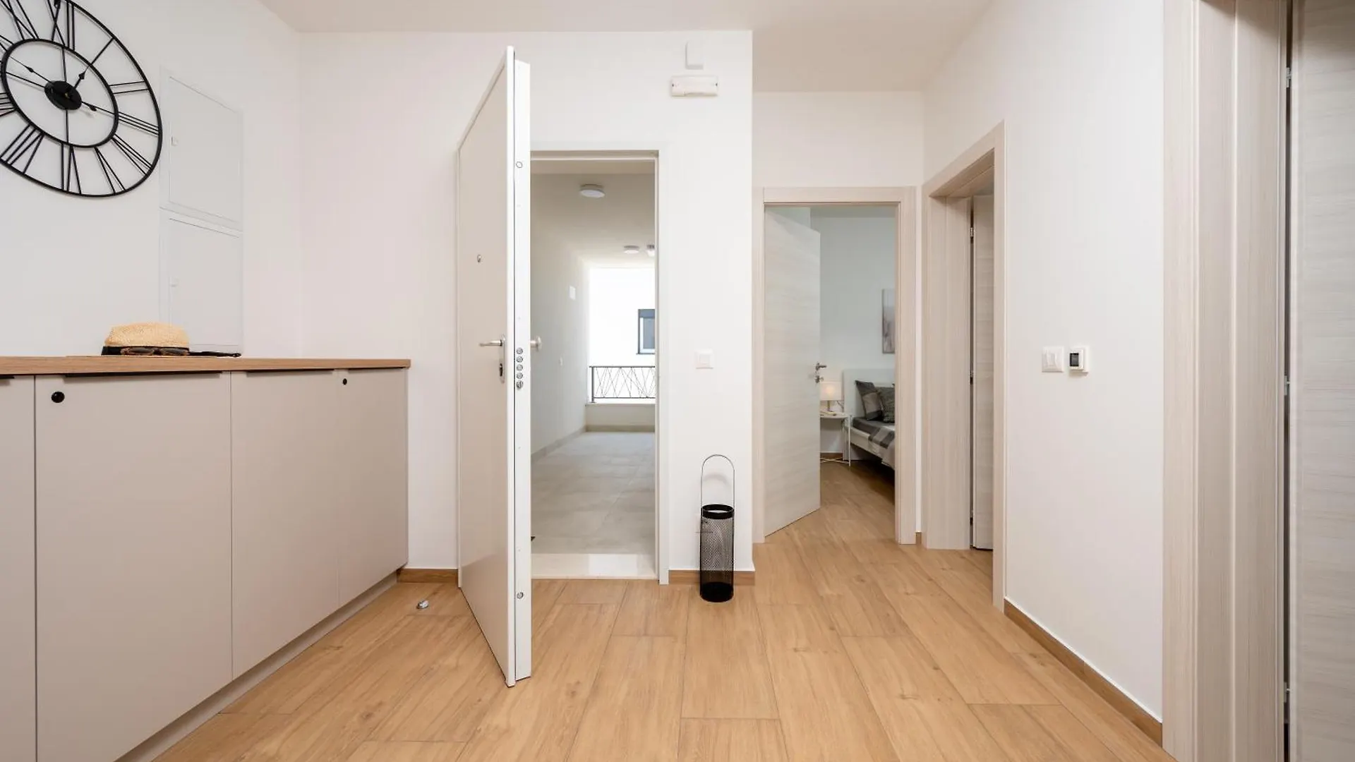 Apartment Sarana Trogir 0*,